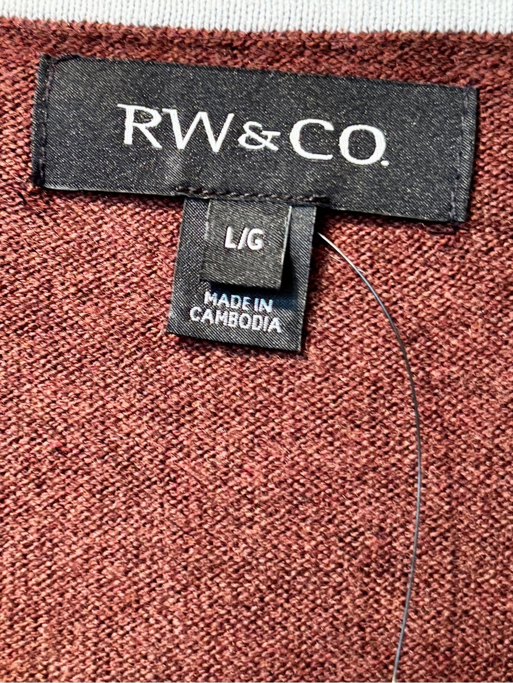 NWT RW&CO Rust Men’s V‑Neck Knit Sweater with Elbow Patches. Size Large. NEW ❤️ - Picture 11 of 12